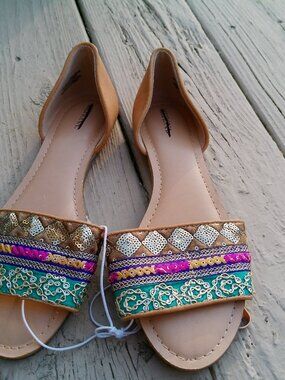 MERONA SANDAL SIZE 10 NEW WITHOUT TAGS